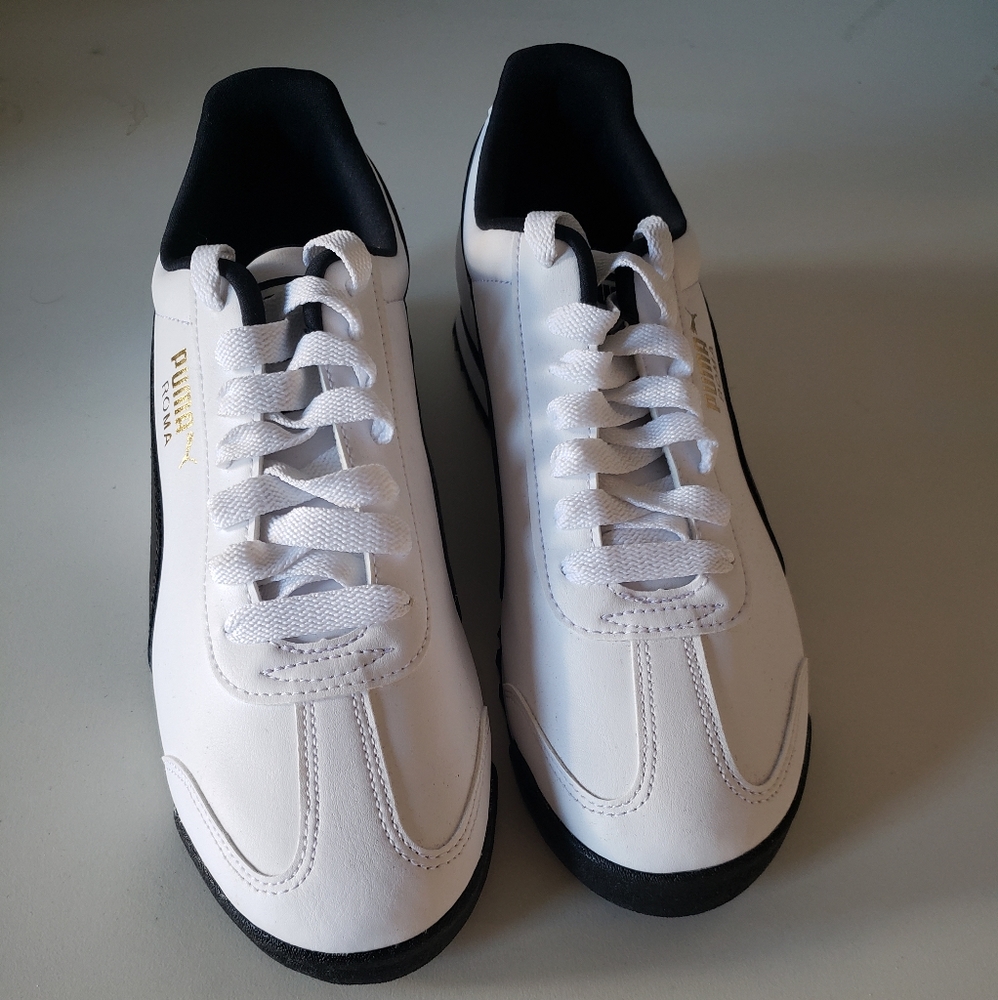 PUMA Roma Men’s 9.5 white Classic Sneakers NWOB